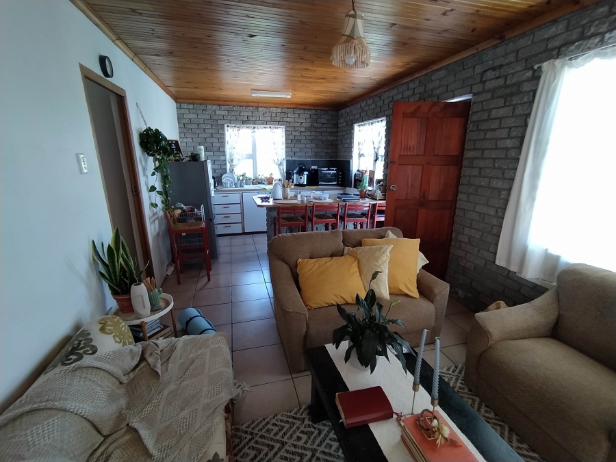 6 Bedroom Property for Sale in De Kelders Western Cape